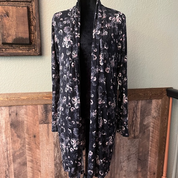 CUDDL DUDS Floral Cardigan long sleeve! Size L - Picture 1 of 8